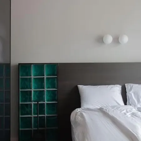 Apartment Resume Apartments, Swimmer Lounge No10 By Urban Rent *